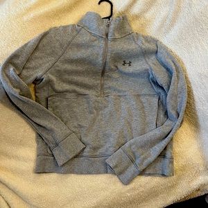 Under armour sweatshirt - size medium